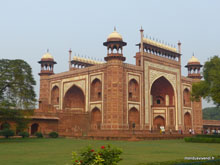 Porte du Taj Mahal -Agra- Inde